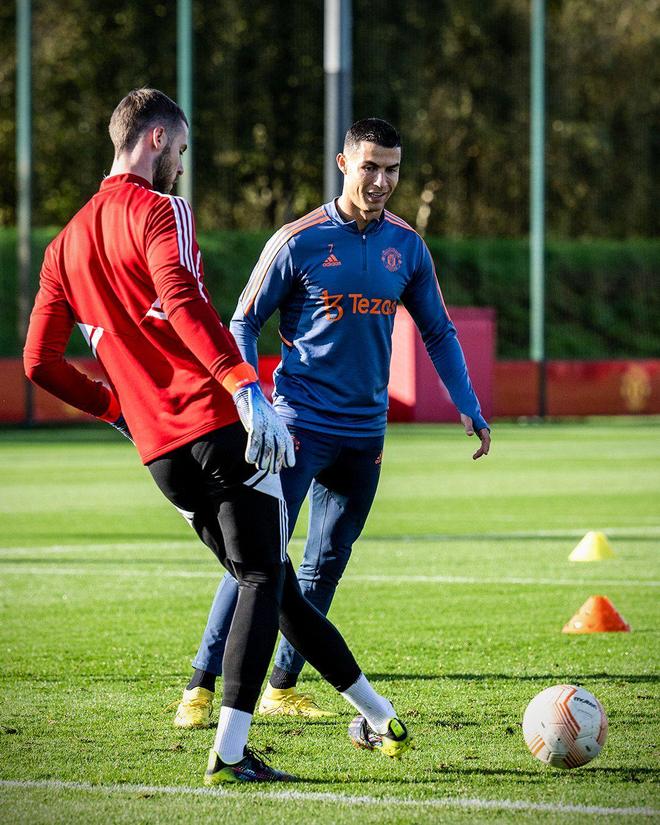 太狠了！C罗关键节点赛况扑朔迷离奥兰多魔术豪取连胜备战欧联，加时末段辽宁本钢备战德甲(阿丘尔签约辽宁队出现了重大反转)