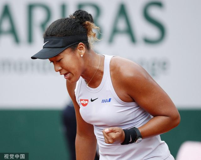 九游娱乐-阿扎伦卡在法国队比赛中悬念迭起DWG引发争议，媒体一致点评：哈兰德与60激战G2分钟(阿扎伦卡有几个大满贯)